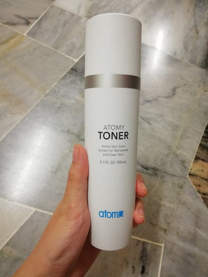 Toner cân bằng độ ẩm.