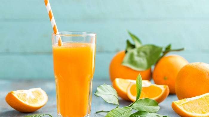 uống nước cam buổi sáng có giảm cân không