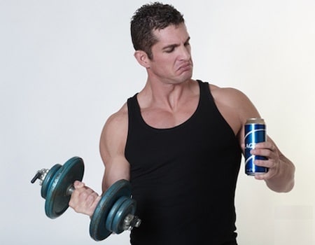 Soda cũng là thực phẩm mà người tập gym không nên ăn uống.