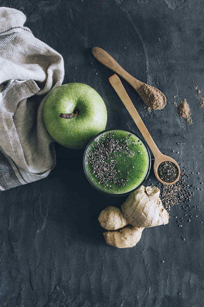 Sử dụng hạt chia với nước ép táo xanh để giảm cân