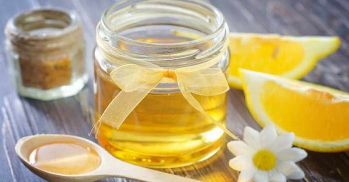 Nước chanh và mật ong là bộ đôi “thần thánh” để bạn uống vào buổi sáng giảm cân.