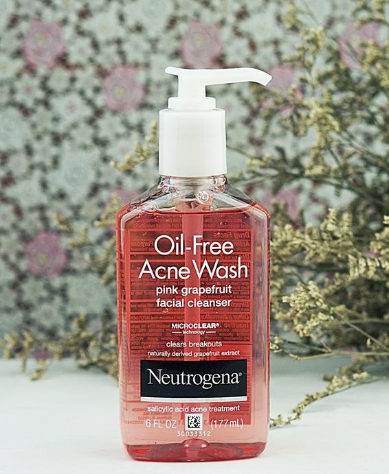 sữa rửa mặt neutrogena oil-free acne wash màu hồng
